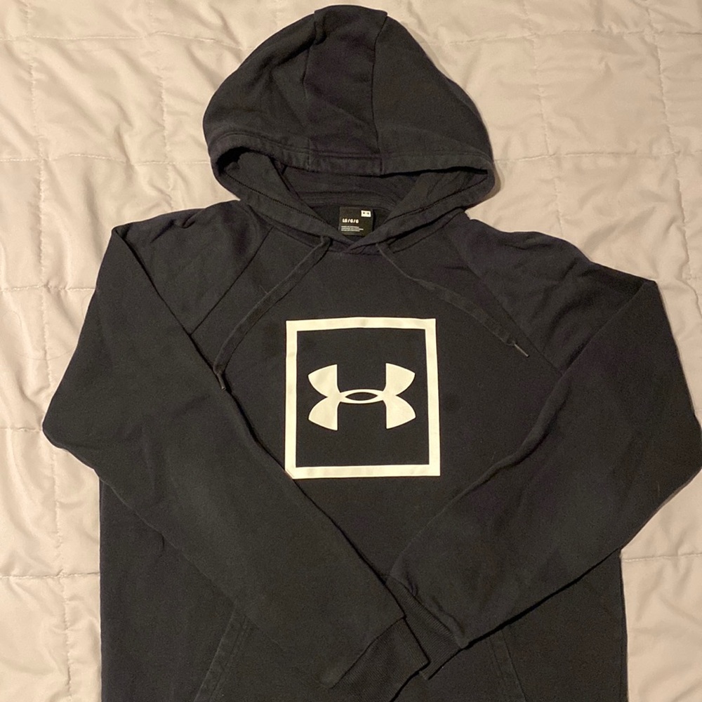 Under Armour pull over hoodie